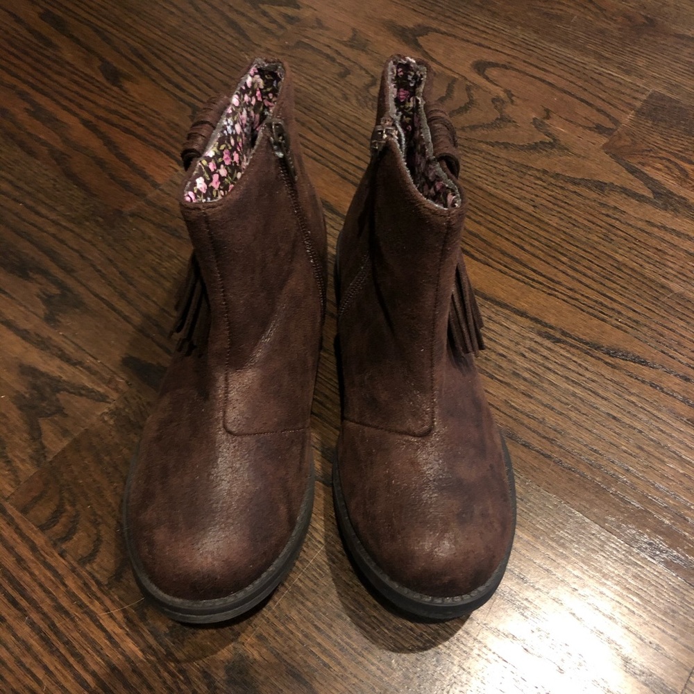 Girls brown booties size 3